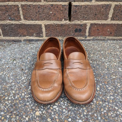 Grant Stone Traveler Penny in Horween Dune Chromexcel