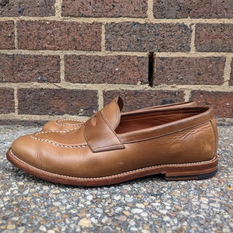 Grant Stone Traveler Penny in Horween Dune Chromexcel