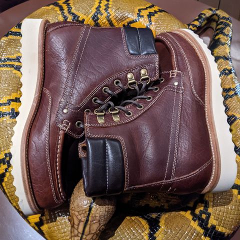 Grant Stone Field Boot in Seidel Walnut Bison