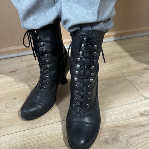 View photo of Stockerpoint Stiefel 4490 Handmade in Unknown Leather