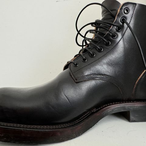 View photo of Viberg Boondocker in Maryam Black Horsebutt