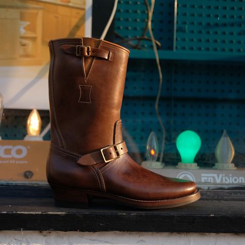 Clinch Engineer Boots 11-Inch Height in Natural Horsebutt