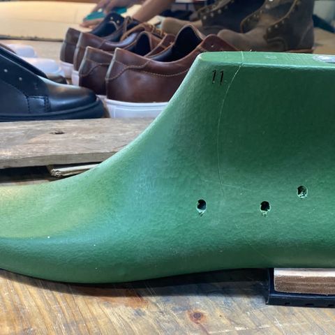 Craft & Glory Service Boot in Full Grain Waxed Water Buffalo