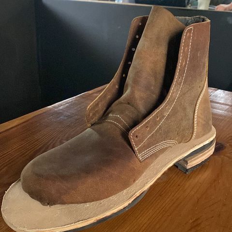 Craft & Glory Service Boot in Full Grain Waxed Water Buffalo