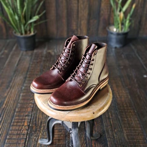Craft & Glory Service Boot in Full Grain Waxed Water Buffalo