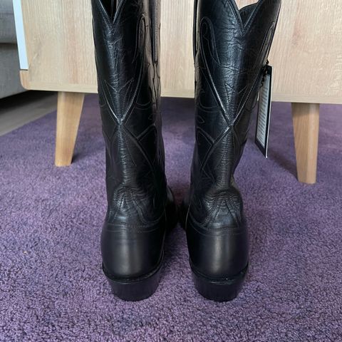 Lucchese Cowboy Boots in Black Kangaroo