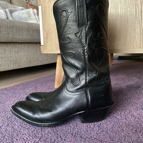 Lucchese Cowboy Boots in Black Kangaroo