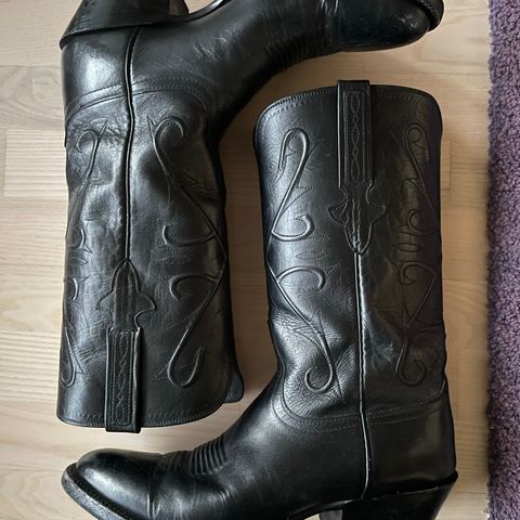Lucchese Cowboy Boots in Black Kangaroo