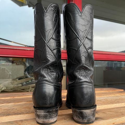 Lucchese Cowboy Boots in Black Kangaroo