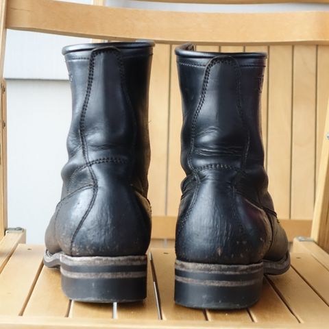 View photo of Willie's Handmade Boots Monkey Boot in Horween Black Chromexcel