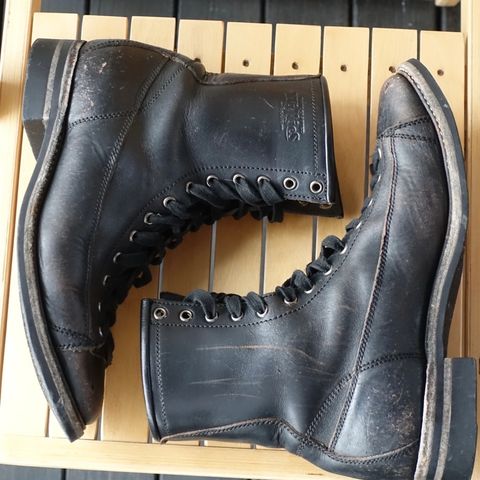 View photo of Willie's Handmade Boots Monkey Boot in Horween Black Chromexcel