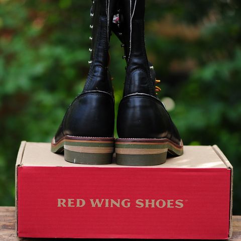 View photo of Red Wing 919 Climber Vtg. 1983 in S.B. Foot Black Chrome