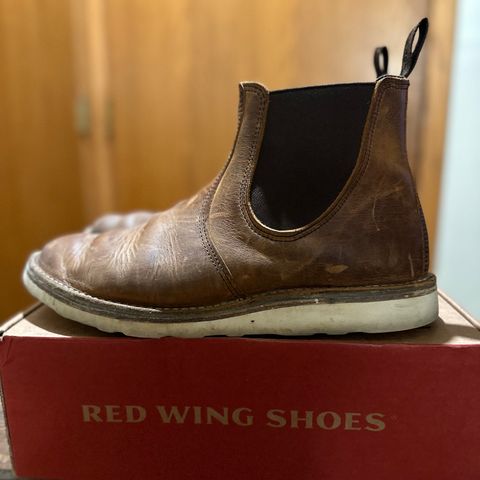 Red Wing Weekender Chelsea in S.B. Foot Copper Rough and Tough