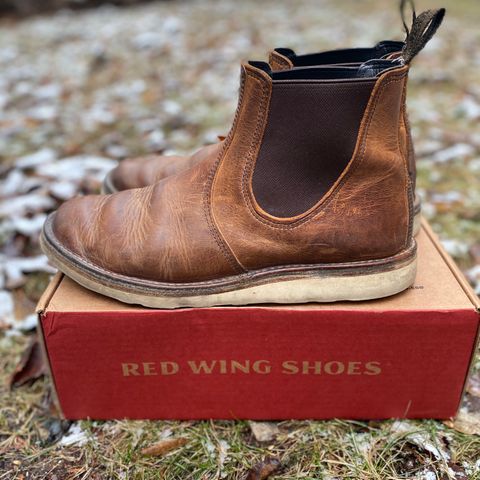 Red Wing Weekender Chelsea in S.B. Foot Copper Rough and Tough