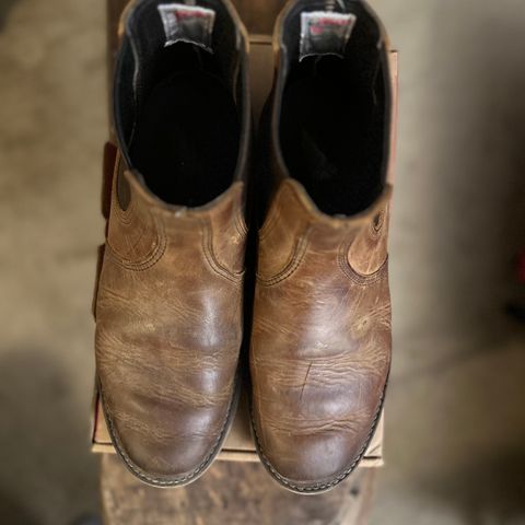 View photo of Red Wing Weekender Chelsea in S.B. Foot Copper Rough and Tough