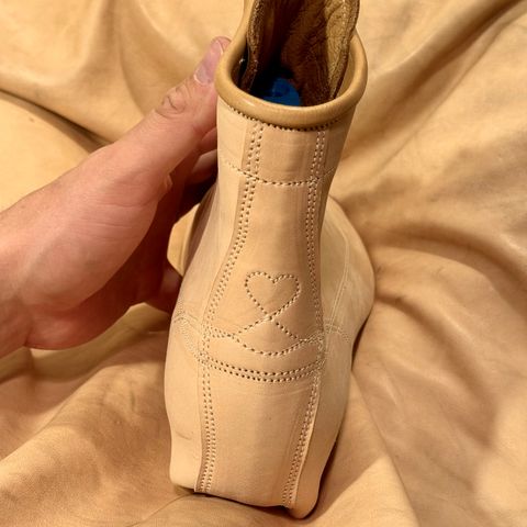 DIY Monkey Boot in Conceria Cloe Crust Horsebutt