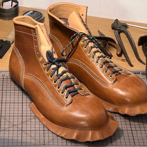 DIY Lace To Toe in Austrian Cow Leather, vegetable Tanned, (reversed) waxed flesh