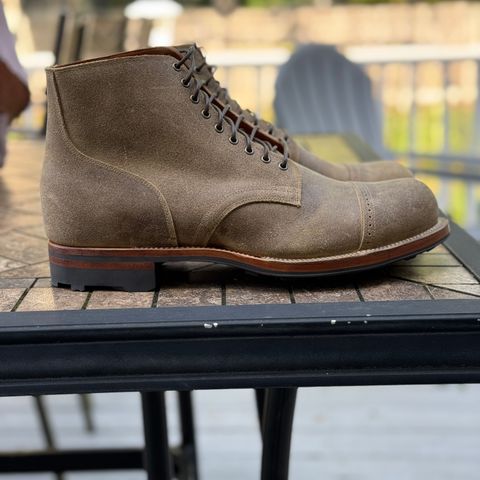 View photo of Viberg Service Boot BCT in C.F. Stead Desert Sand Waxy Commander