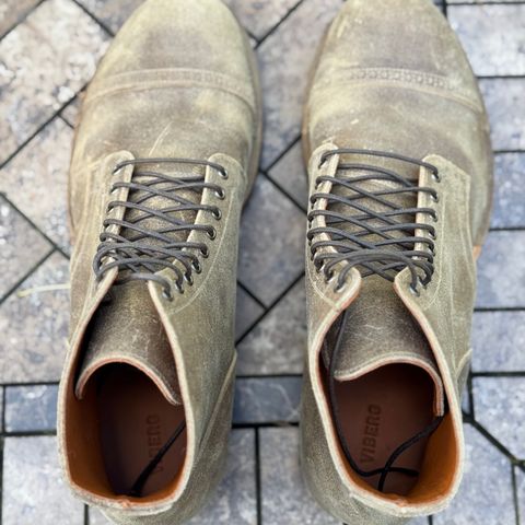 View photo of Viberg Service Boot BCT in C.F. Stead Desert Sand Waxy Commander