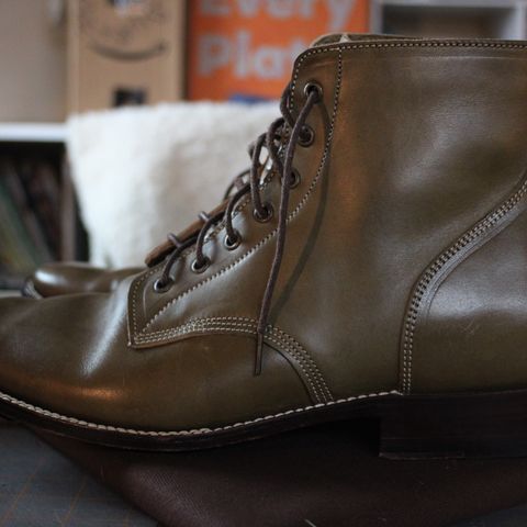 Jakkrabbits Officer Boots in Maryam Salvia Horsebutt