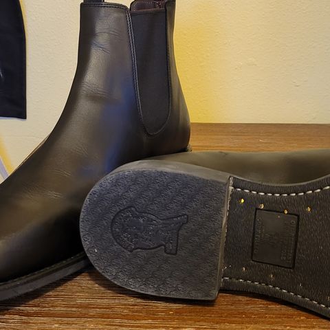 Harold Boot Company Grazier in Black Australian Yearling Calf
