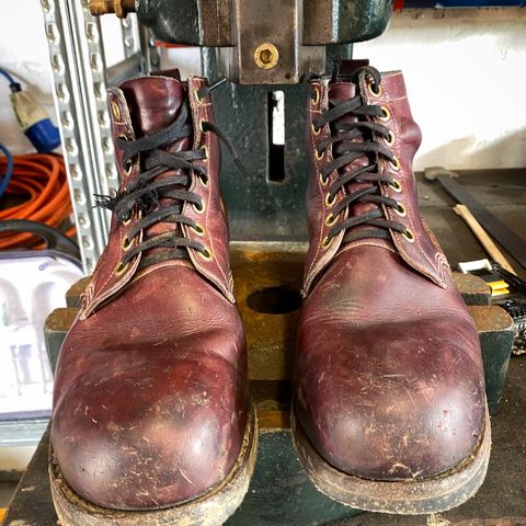 View photo of Dayton Boots 9496 Steel Toe in Unknown Leather