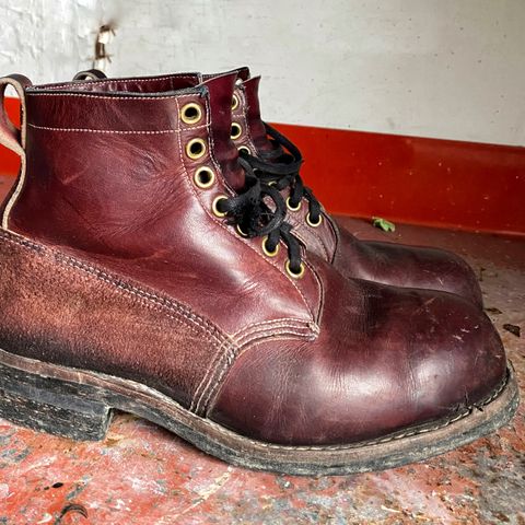 View photo of Dayton Boots 9496 Steel Toe in Unknown Leather