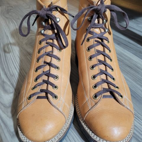 View photo of Onderhoud LCV02 Monkey Boot in Horween Natural Pioneer Reindeer