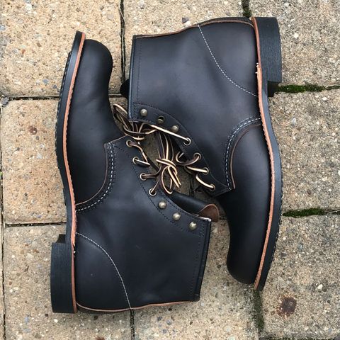Red Wing Blacksmith in S.B. Foot Black Prairie