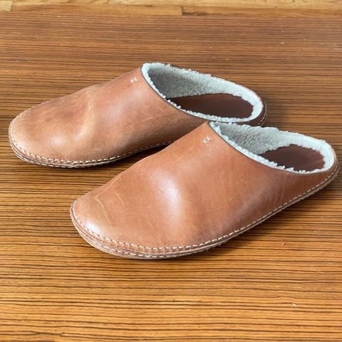 View photo of Feit Outdoor Slipper in Unknown Material