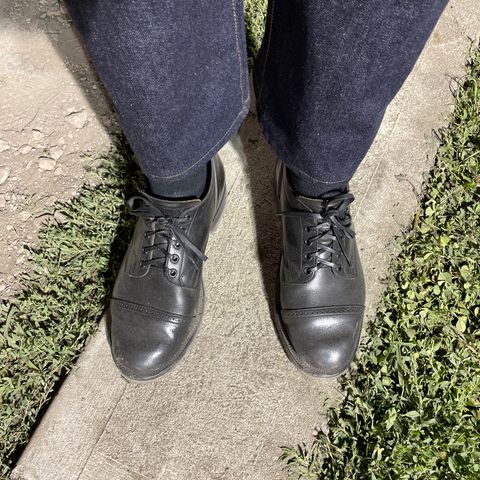 View photo of Viberg 145 Oxford in Horween Black Workshoe Butt