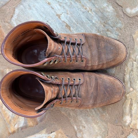 Parkhurst The Niagara in C.F. Stead Wheatbuck Waxy Commander Suede