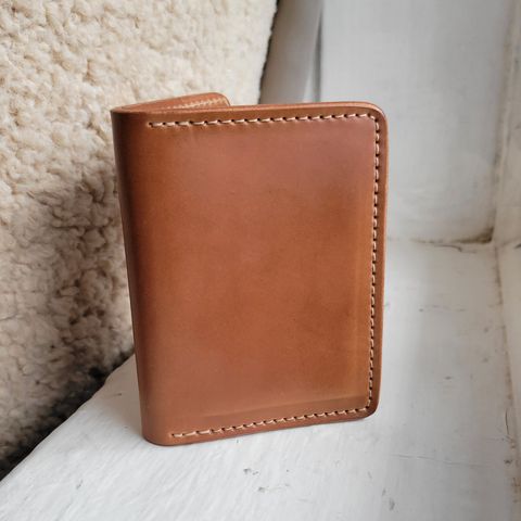 Ashland Leather Vertical Bugs Moran in Horween Natural Shell Cordovan