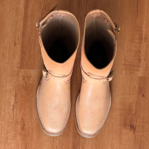 Wesco Boss Engineer Boot in Horween Natural Essex