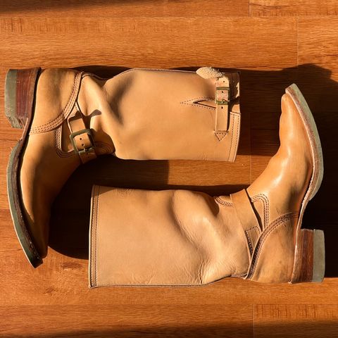 Wesco Boss Engineer Boot in Horween Natural Essex