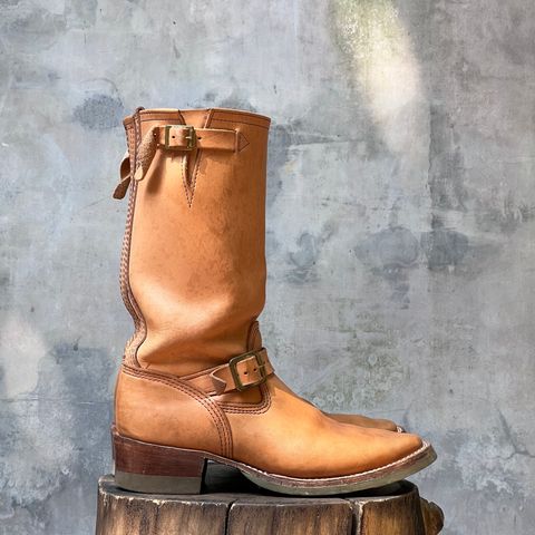 Wesco Boss Engineer Boot in Horween Natural Essex