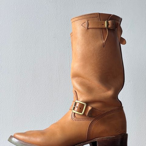 Wesco Boss Engineer Boot in Horween Natural Essex