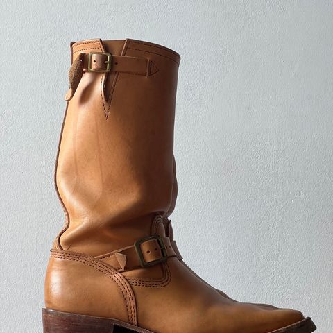 Wesco Boss Engineer Boot in Horween Natural Essex