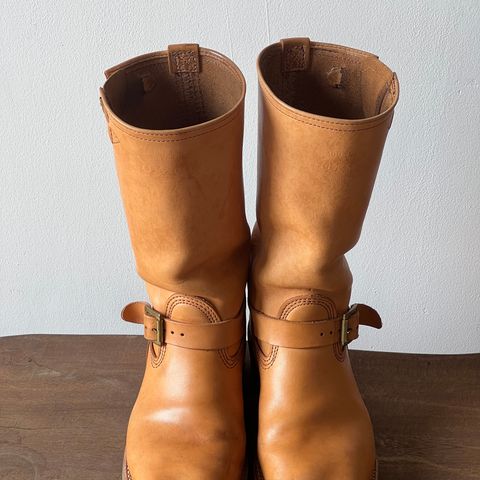 Wesco Boss Engineer Boot in Horween Natural Essex