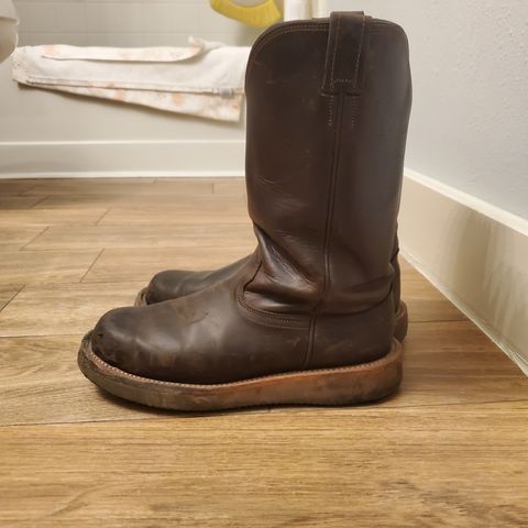 Fenoglio Round Toe Work Boots in Chocolate Fuji