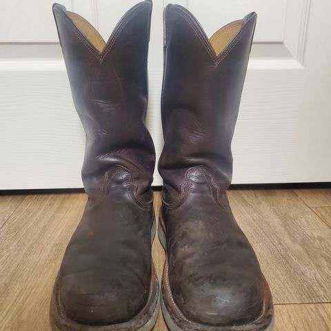 Fenoglio Round Toe Work Boots in Chocolate Fuji