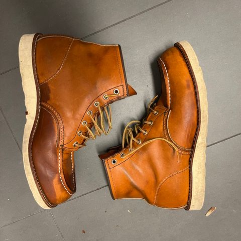 Red Wing 6-Inch Classic Moc in S.B. Foot Oro Legacy