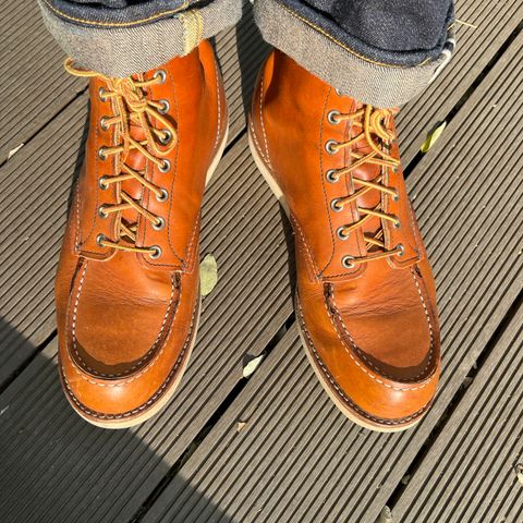 View photo of Red Wing 6-Inch Classic Moc in S.B. Foot Oro Legacy