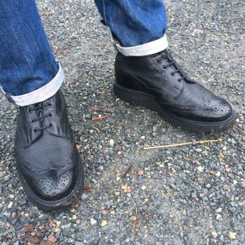 Tricker's Stow Country Boot in Black Olivvia Deerskin