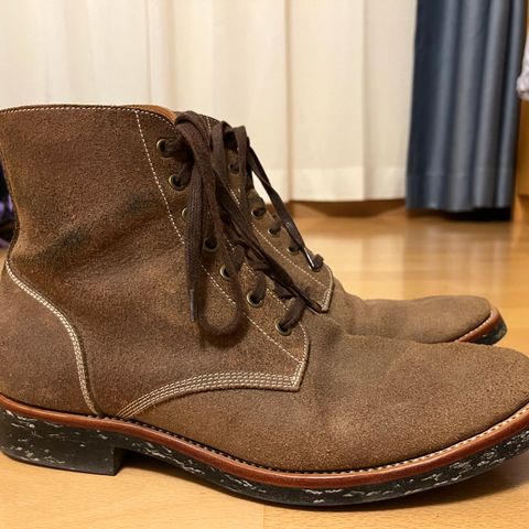 View photo of Briselblack The Hawk in Horween Natural Chromexcel Roughout