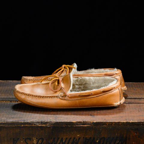 Oak Street Bootmakers Shearling House Moc in Horween Natural Chromexcel