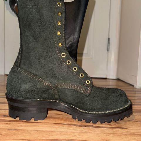 Viberg 155 Smokejumper Work Boot in Black Rough Out