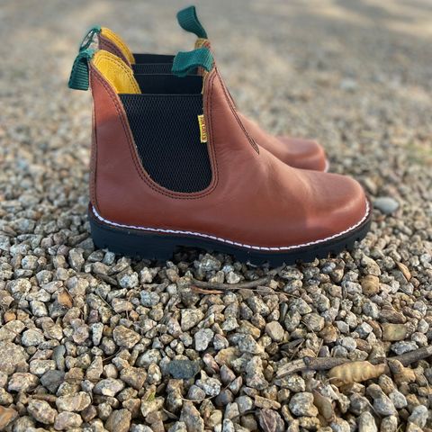 Jim Green Unlisted Model in Tan Full Grain