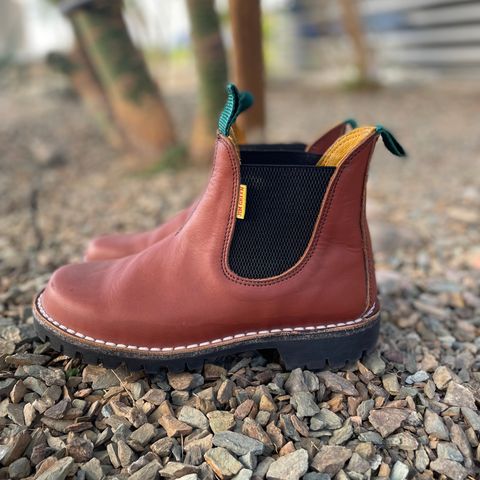 Jim Green Unlisted Model in Tan Full Grain