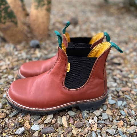 Jim Green Unlisted Model in Tan Full Grain